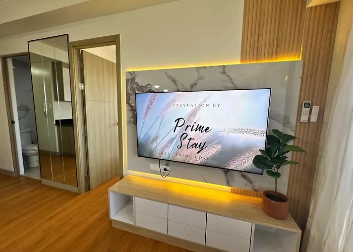Apartment 2br Facing Bay & View Shore 2 Residences Moa With Parking By Prime