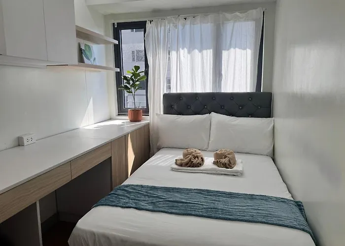 2br Facing Bay & View Shore 2 Residences Moa With Parking By Prime Manila
