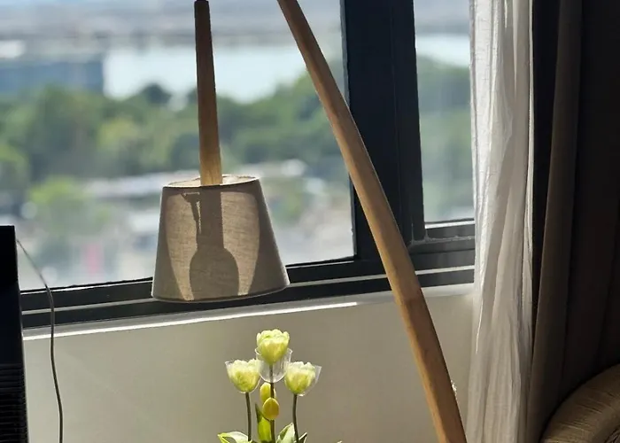 2br Facing Bay & View Shore 2 Residences Moa With Parking By Prime Apartment